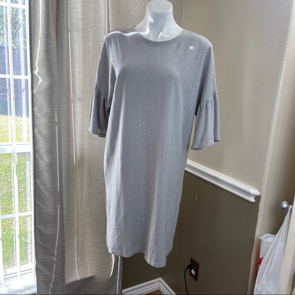 Listicle grey and white striped t-shirt dress size large
